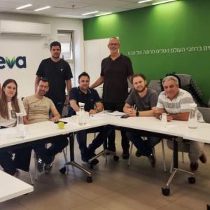 Arnan Ben-David delivering a sterile engineering training session at Teva